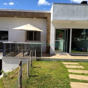 Casa Mobiliada com 450m², 3 dormitórios, 4 vagas, no bairro Charqueadas em Caxias do Sul para Alugar