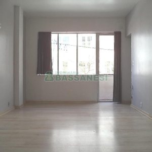 Sala com 261m², no bairro Centro em Caxias do Sul para Comprar
