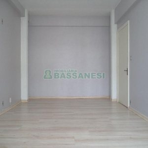 Sala com 261m², no bairro Centro em Caxias do Sul para Comprar