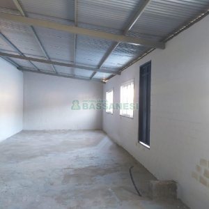 Pavilhão com 1400m², 15 vagas, no bairro Ana Rech em Caxias do Sul para Alugar