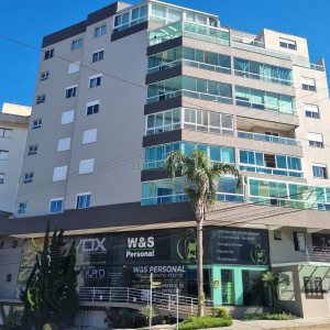 Apartamento com 74m², 2 dormitórios, 2 vagas, no bairro Santa Catarina em Caxias do Sul para Alugar