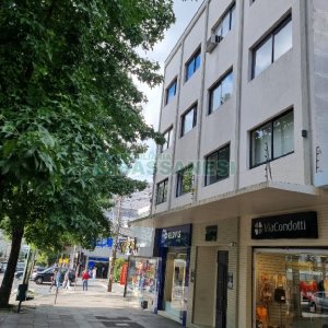 Sala com 77m², no bairro Centro em Caxias do Sul para Comprar