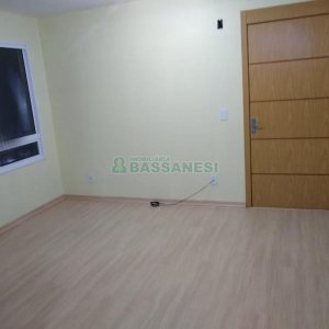 Apartamento com 60m², 2 dormitórios, 1 vaga, no bairro Nossa Senhora das Graças em Caxias do Sul para Alugar