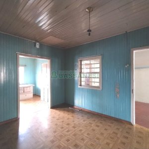 Casa com 110m², 3 dormitórios, no bairro Cruzeiro em Caxias do Sul para Comprar