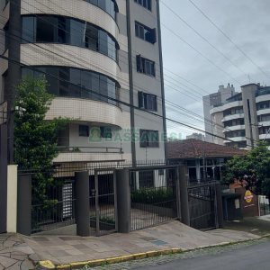 Apto Mobiliado com 250m², 3 dormitórios, 2 vagas, no bairro Panazzolo em Caxias do Sul para Alugar