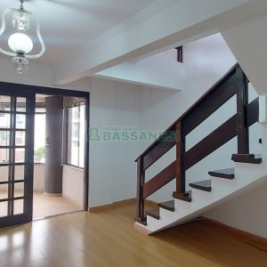 Apto Mobiliado com 250m², 3 dormitórios, 2 vagas, no bairro Panazzolo em Caxias do Sul para Alugar