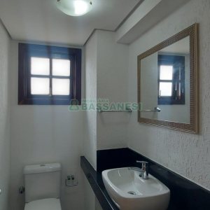 Apto Mobiliado com 250m², 3 dormitórios, 2 vagas, no bairro Panazzolo em Caxias do Sul para Alugar