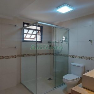 Apto Mobiliado com 250m², 3 dormitórios, 2 vagas, no bairro Panazzolo em Caxias do Sul para Alugar