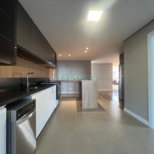 Apto Mobiliado com 178m², 3 dormitórios, 3 vagas, no bairro Centro em Caxias do Sul para Alugar