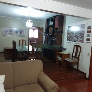 Apartamento com 228m², 4 dormitórios, 2 vagas, no bairro Centro em Caxias do Sul para Comprar