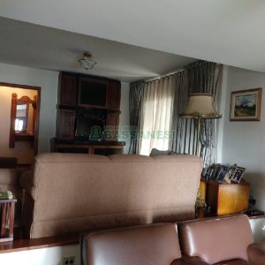 Apartamento com 228m², 4 dormitórios, 2 vagas, no bairro Centro em Caxias do Sul para Comprar