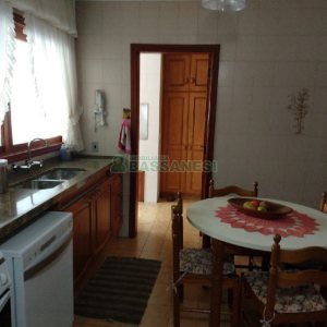 Apartamento com 228m², 4 dormitórios, 2 vagas, no bairro Centro em Caxias do Sul para Comprar