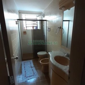 Apartamento com 101m², 3 dormitórios, 1 vaga, no bairro São Pelegrino em Caxias do Sul para Comprar