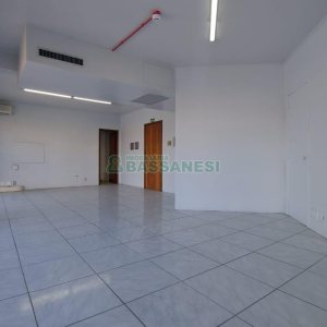 Sala com 70m², no bairro São Pelegrino em Caxias do Sul para Alugar