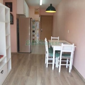 Apartamento com 50m², 2 dormitórios, 1 vaga, no bairro De Lazzer em Caxias do Sul para Comprar
