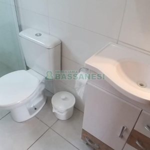Apartamento com 50m², 2 dormitórios, 1 vaga, no bairro De Lazzer em Caxias do Sul para Comprar