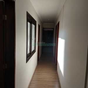 Casa com 200m², 3 dormitórios, 1 vaga, no bairro Pio X em Caxias do Sul para Comprar