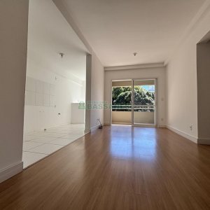 Apartamento com 69m², 2 dormitórios, 2 vagas, no bairro Lourdes em Caxias do Sul para Alugar