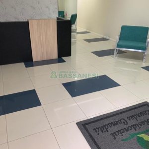 Apartamento com 69m², 2 dormitórios, 2 vagas, no bairro Lourdes em Caxias do Sul para Comprar