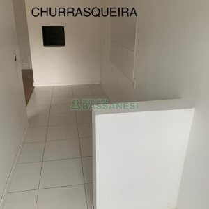 Apartamento com 69m², 2 dormitórios, 2 vagas, no bairro Lourdes em Caxias do Sul para Comprar