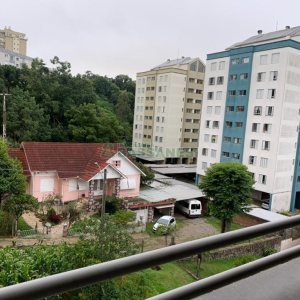 Apartamento com 69m², 2 dormitórios, 2 vagas, no bairro Lourdes em Caxias do Sul para Comprar