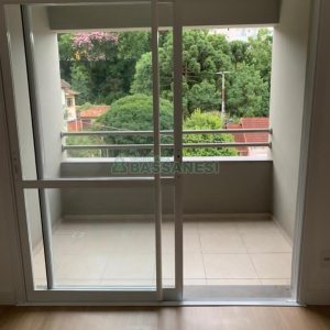 Apartamento com 69m², 2 dormitórios, 2 vagas, no bairro Lourdes em Caxias do Sul para Comprar