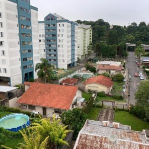 Apartamento com 69m², 2 dormitórios, 2 vagas, no bairro Lourdes em Caxias do Sul para Comprar