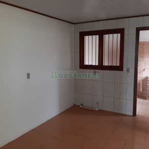 Casa com 70m², 2 dormitórios, 2 vagas, no bairro Cidade Nova em Caxias do Sul para Comprar