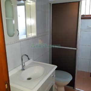 Casa com 70m², 2 dormitórios, 2 vagas, no bairro Cidade Nova em Caxias do Sul para Comprar
