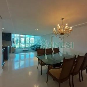Apto Mobiliado com 167m², 3 dormitórios, 3 vagas, no bairro Universitário em Caxias do Sul para Comprar