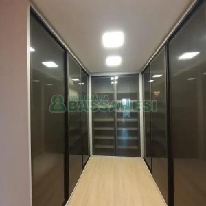 Apto Mobiliado com 167m², 3 dormitórios, 3 vagas, no bairro Universitário em Caxias do Sul para Comprar