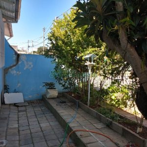 Casa com 75m², 4 dormitórios, 3 vagas, no bairro Santa Catarina em Caxias do Sul para Comprar