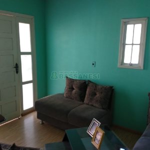 Casa com 75m², 4 dormitórios, 3 vagas, no bairro Santa Catarina em Caxias do Sul para Comprar