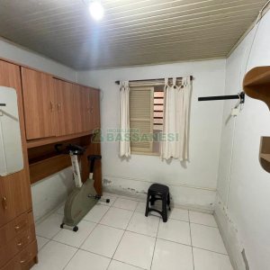 Casa com 200m², 5 dormitórios, 2 vagas, no bairro Rio Branco em Caxias do Sul para Comprar