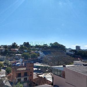 Casa com 209m², 4 dormitórios, 3 vagas, no bairro Marechal Floriano em Caxias do Sul para Comprar