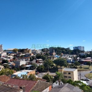 Casa com 209m², 4 dormitórios, 3 vagas, no bairro Marechal Floriano em Caxias do Sul para Comprar