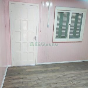 Casa com 113m², 3 dormitórios, 2 vagas, no bairro Planalto em Caxias do Sul para Comprar