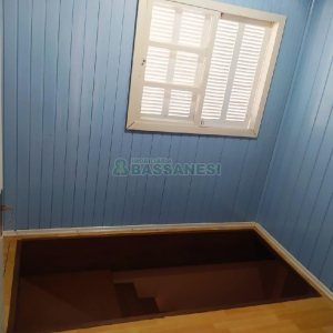 Casa com 113m², 3 dormitórios, 2 vagas, no bairro Planalto em Caxias do Sul para Comprar