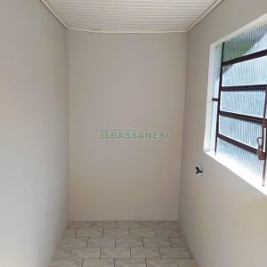 Casa com 113m², 3 dormitórios, 2 vagas, no bairro Planalto em Caxias do Sul para Comprar