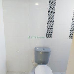 Casa com 113m², 3 dormitórios, 2 vagas, no bairro Planalto em Caxias do Sul para Comprar