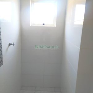 Casa com 113m², 3 dormitórios, 2 vagas, no bairro Planalto em Caxias do Sul para Comprar