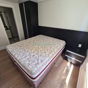 Apto Mobiliado com 38m², 1 dormitório, 1 vaga, no bairro Villagio Iguatemi em Caxias do Sul para Alugar ou Comprar