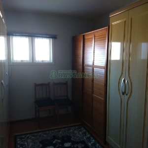 Casa com 338m², 3 dormitórios, 2 vagas, no bairro Arco Baleno em Caxias do Sul para Comprar