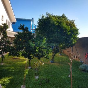 Casa com 338m², 3 dormitórios, 2 vagas, no bairro Arco Baleno em Caxias do Sul para Comprar