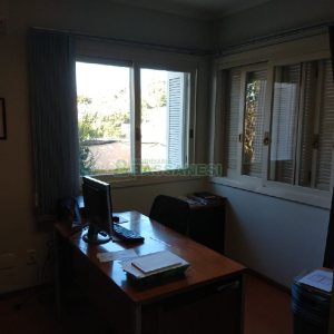 Casa com 338m², 3 dormitórios, 2 vagas, no bairro Arco Baleno em Caxias do Sul para Comprar