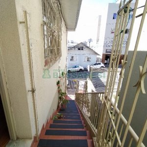 Casa com 92m², 3 dormitórios, no bairro Rio Branco em Caxias do Sul para Alugar