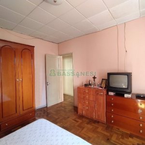 Casa com 92m², 3 dormitórios, no bairro Rio Branco em Caxias do Sul para Alugar