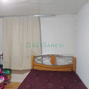 Casa com 99m², 2 dormitórios, 2 vagas, no bairro Cidade Nova em Caxias do Sul para Comprar