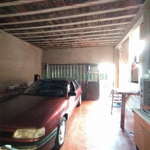 Casa com 99m², 2 dormitórios, 2 vagas, no bairro Cidade Nova em Caxias do Sul para Comprar