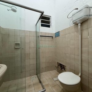 Casa com 80m², 2 dormitórios, no bairro Centro em Caxias do Sul para Alugar